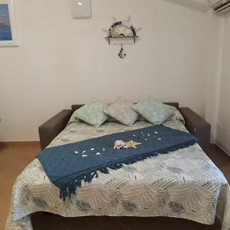 Satta 81 Apartment *